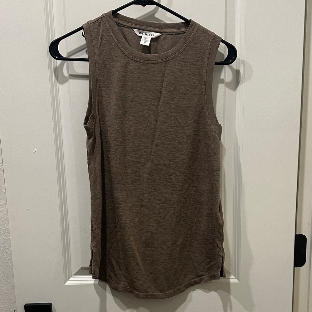 Athleta Ribbed Sleeveless Tank in Taupe